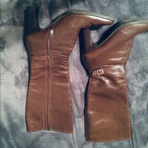 8 1/2 high heel boots zip up